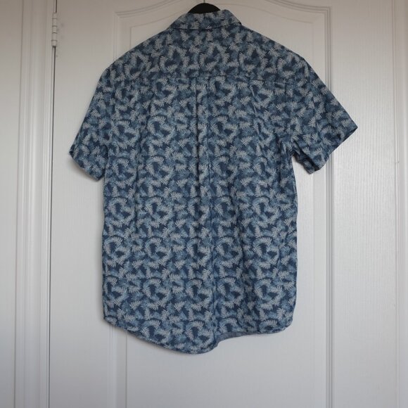 Rue saint patrick blue white feather leaves button down 100% cotton size M - Picture 2 of 10